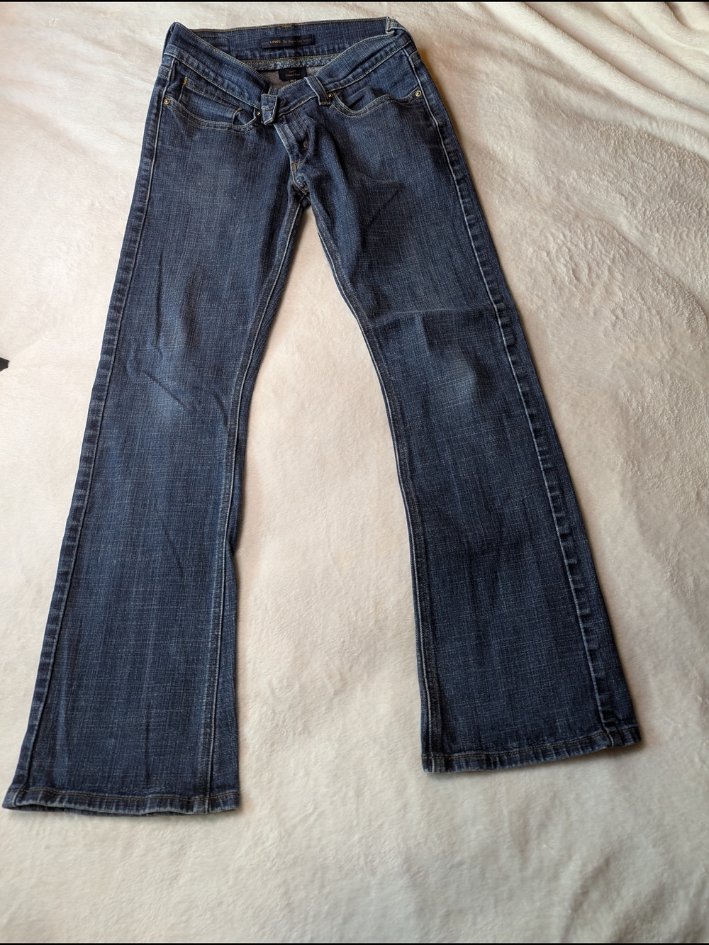 Levi's Women's Y2k 542 Tilted Flair Jeans